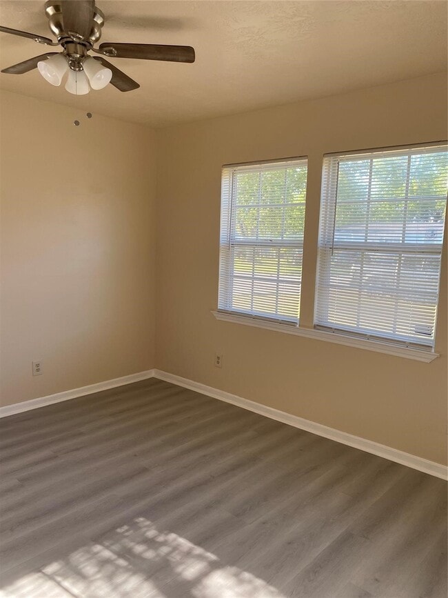 4415 Groton Dr
