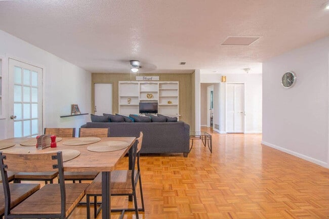 Photo - 4500 Elaine Pl Unit SI ID1094209P