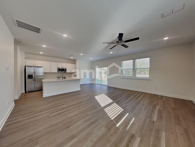 Photo - 1203 Livengood Wy