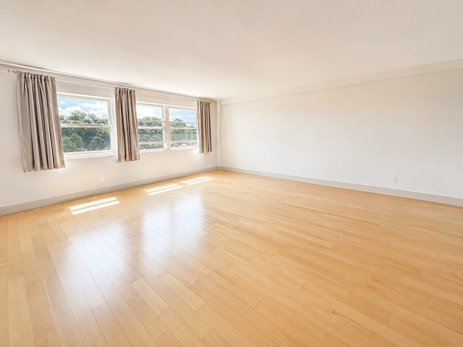 1600 Beacon St Unit 1102