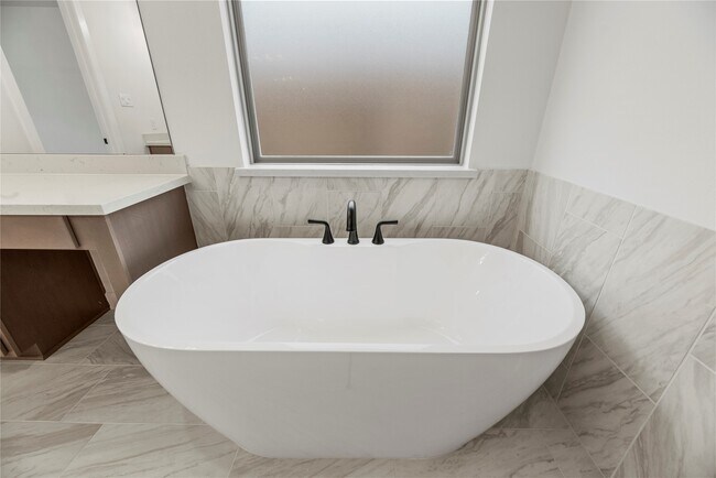 Photo - 7211 Yarrow Blossom Ct