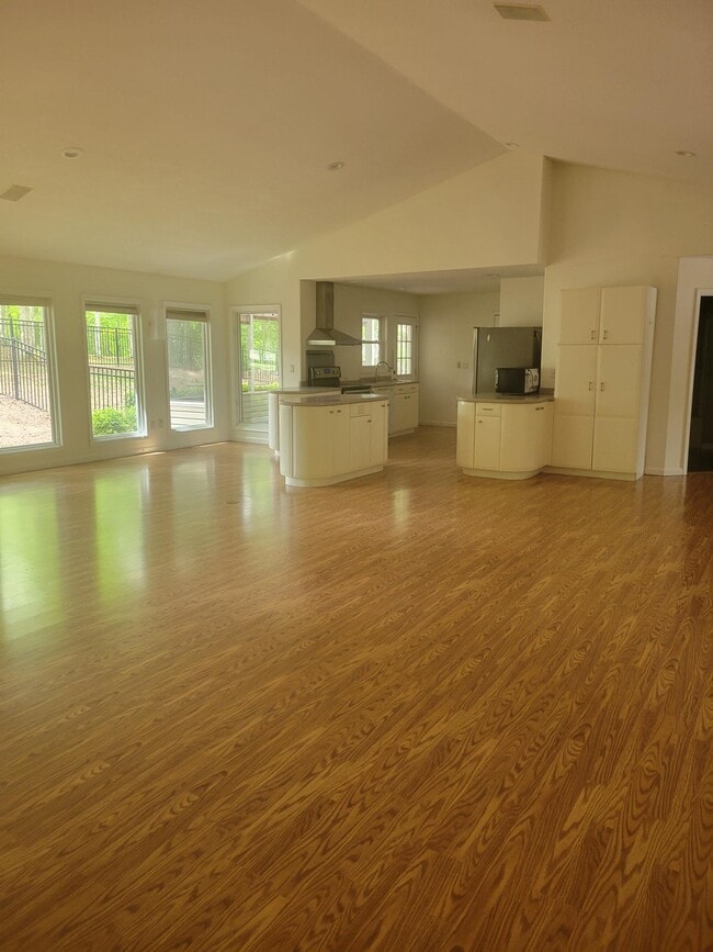 Photo - 11 Milnor Cir