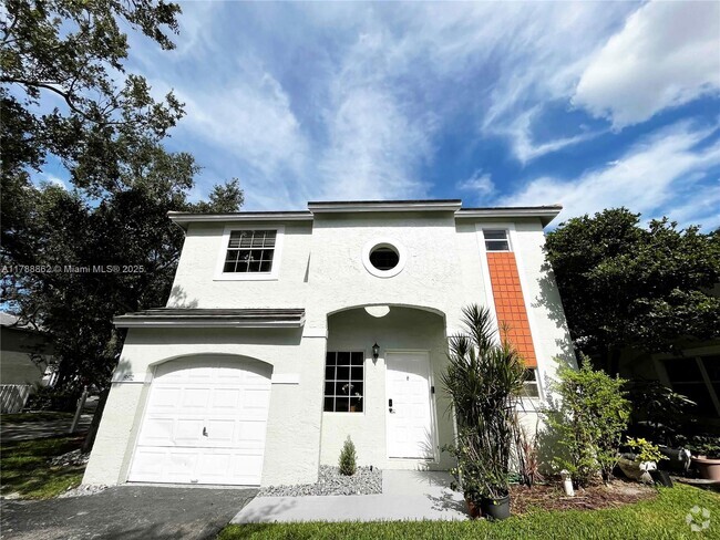 Building Photo - 9832 NW 9th Ct Rental