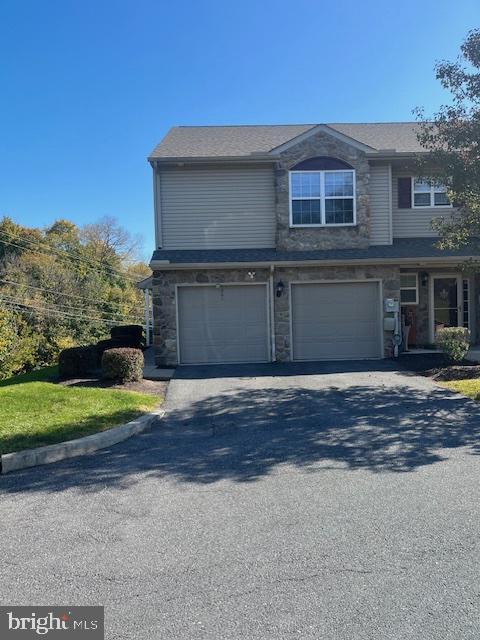 Photo - 201 Wooley Hollow Court Townhome