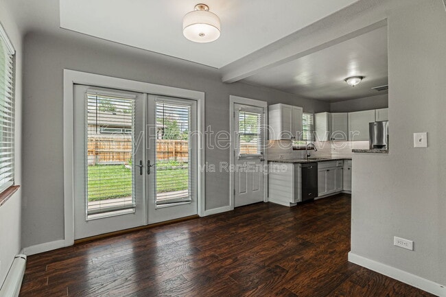 Photo - 201 S Meade St