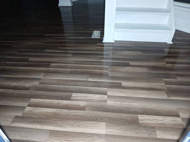 Photo - Spacious & Affordable Home In Lima!