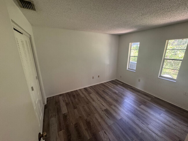 Photo - 7403 Mead Dr Unidad 7403