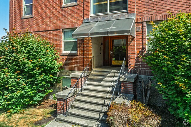 Entrance - Julia Manor Apartments