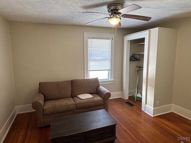 Photo - 1012 Cadillac St