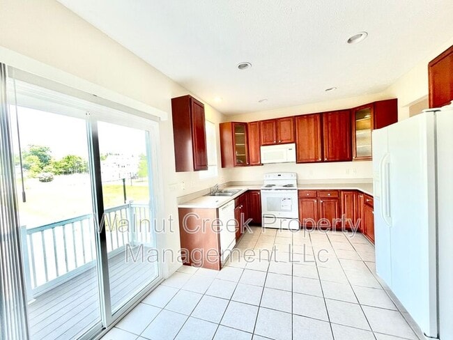 Photo - 359 California Ave