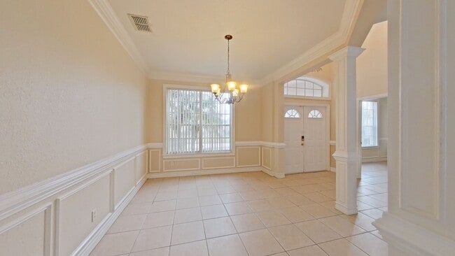 Photo - Spacious 6-Bedroom Pool Home with Open Floor Plan & Private Master Suite