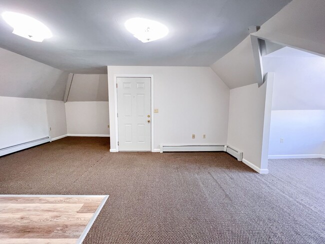 Photo - 207 Wethersfield Ave Unit 3rd Fl