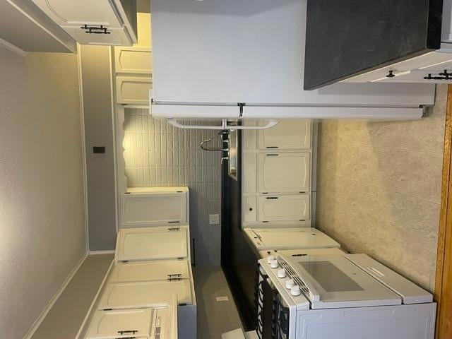 Photo - 316 W 64th St