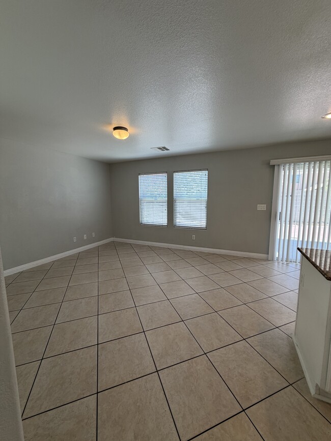 Photo - 9521 Grand Fir Ct