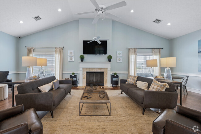 Casa club - Berry Hill Apartments