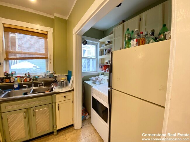 Photo - 12 Oswald St Unit 2