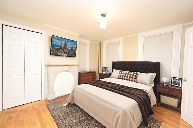 Photo - 83 S Main St Unit 83