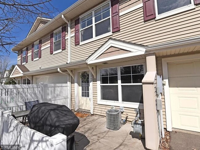 Photo - 3 Bedrooms | Loft | Upper-Level Laundry | 3-Sided Fireplace | Woodbury