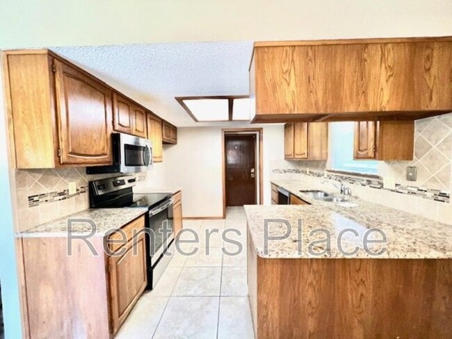 Photo - 6913 E 97th St