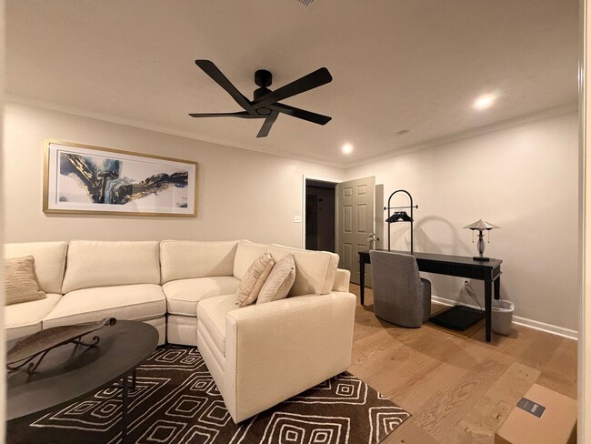 Photo - 174 Talmadge Dr Unit 174 Talmadge Street #14