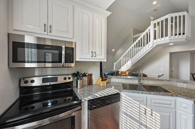 Photo - 13703 Richmond Park Dr N Unit 1805