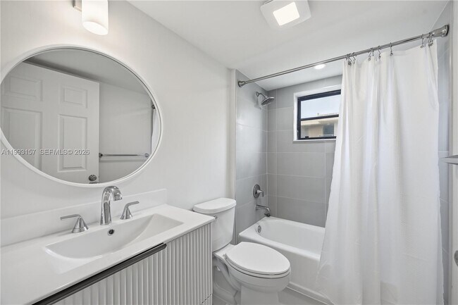 Photo - 10431 N Kendall Dr Unit D204