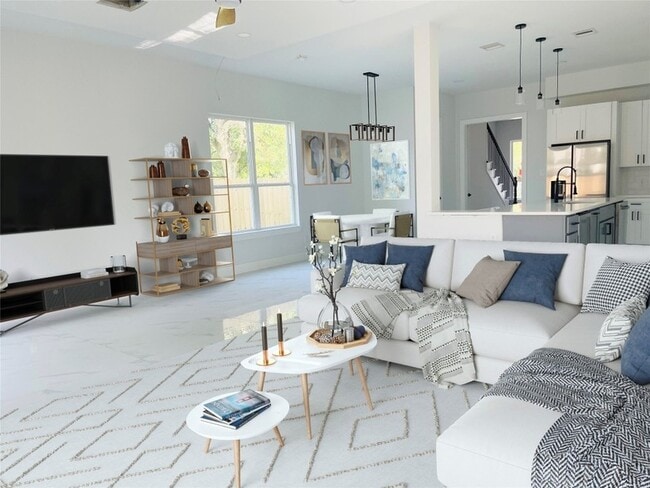 Photo - 7203 Weyburn St