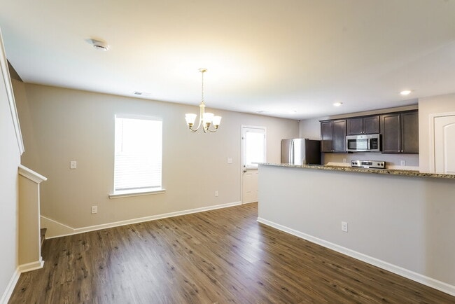 Photo - 408 Bronson Dr