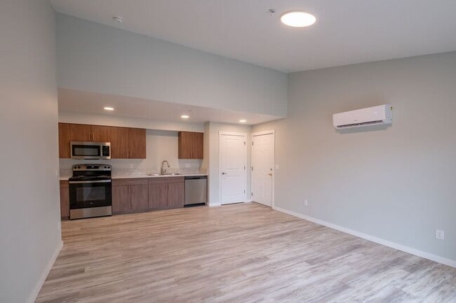 Photo - 13001 S Crompton Lane Unidad 101