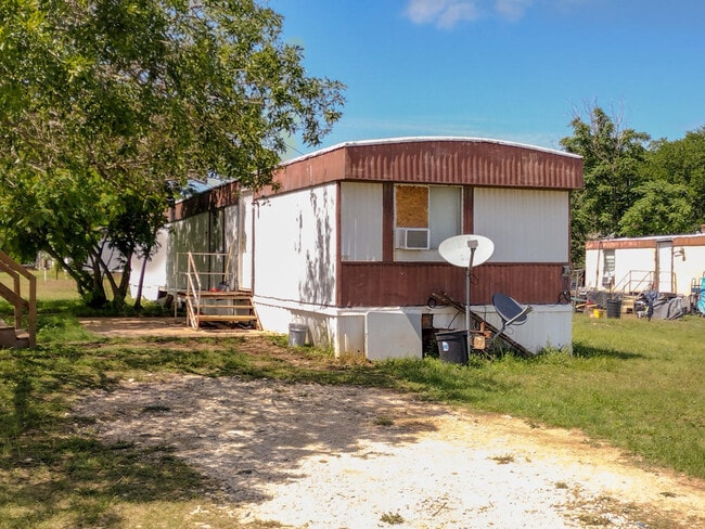Photo - 115 Private Rd 3376G House