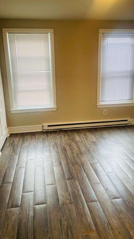 Photo - 263 S 62nd St