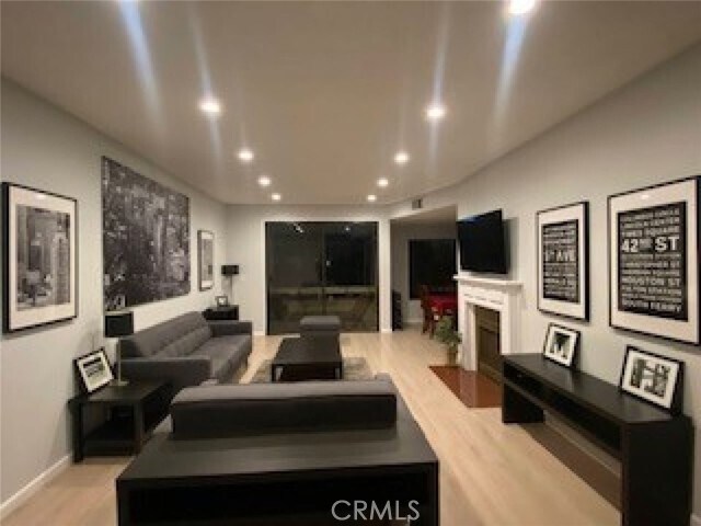 Photo - 4430 Noble Ave Unit 202