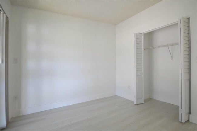 Photo - 9499 W McNab Rd Unit 208