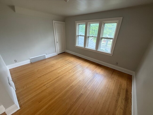 Photo - 2639 N 55th St Unit 2639A (Upper)