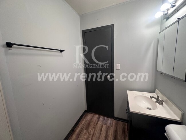 Photo - 1204 Giddings-