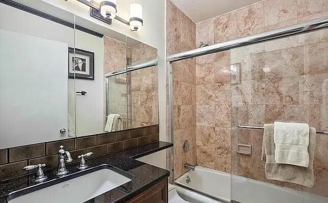Building Photo - 171 E 84th St Unit 4F
