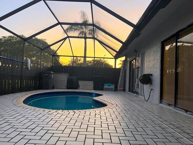 Photo - 1194 Shibumy Cir