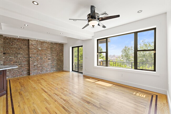 Photo - 102 Ogden Ave Unidad 103