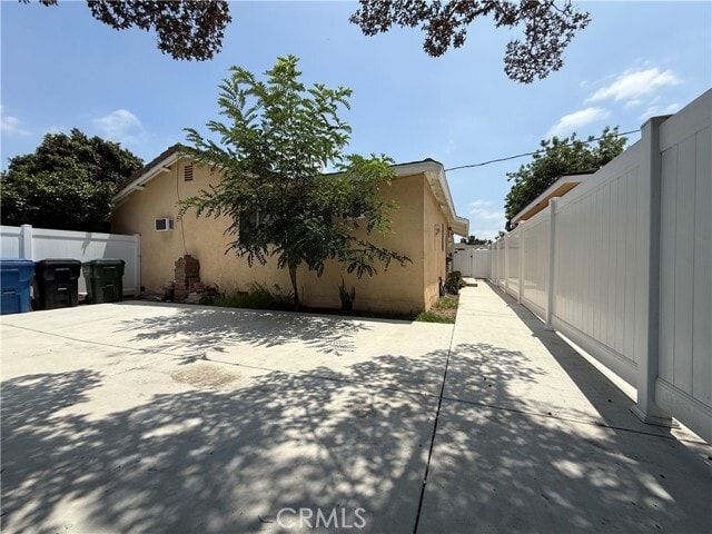 4831 Fiesta Ave