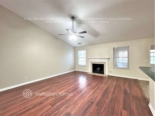 Photo - 406 Crested View Dr