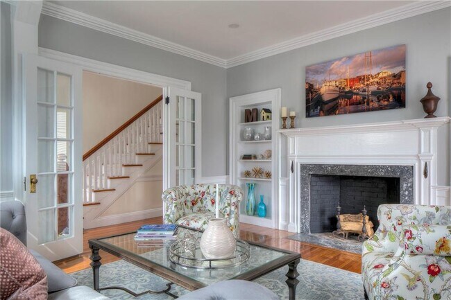 Photo - 204 Spring St