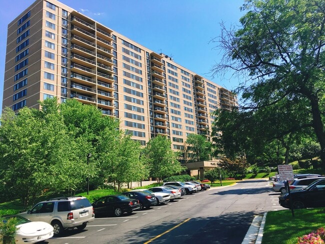 Building Photo - 5500 Holmes Run Pkwy Rental