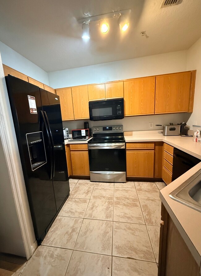 Kitchen - 1221 cypress st