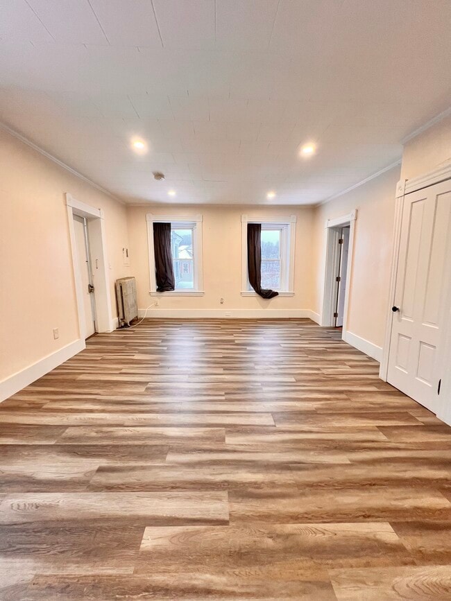 Photo - 147 Pleasant St Unit 2