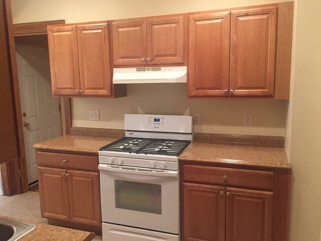 Photo - 2704 E Hartford Ave Unit 2712