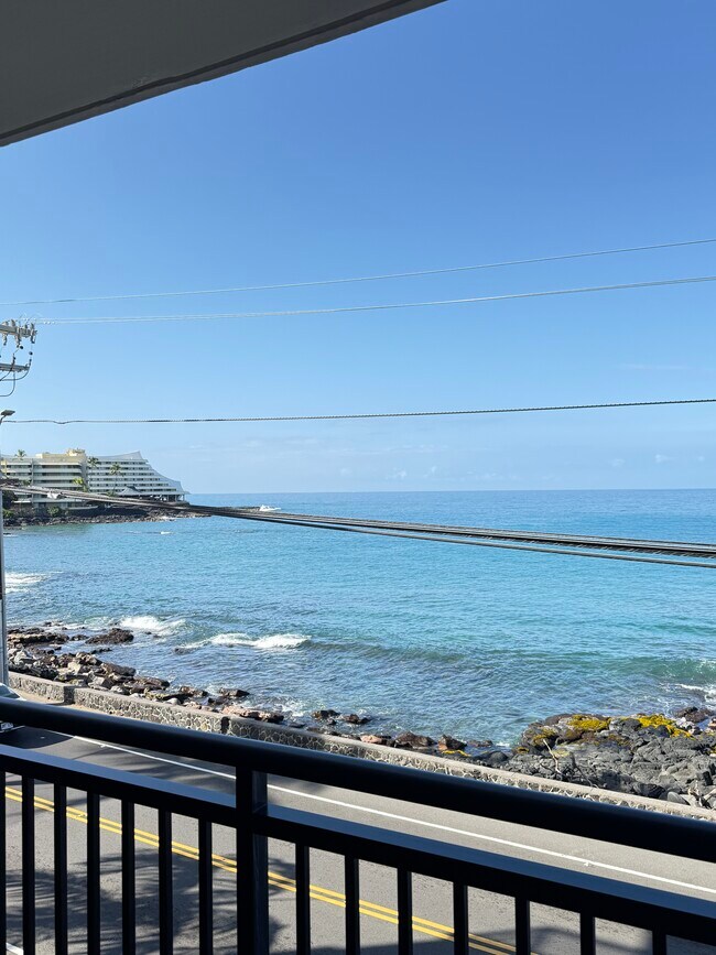 Photo - 75-5782-5782 Kuakini Hwy Unit 203