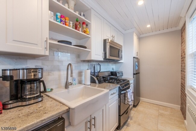 Photo - 378 Claremont Ave Unit 10