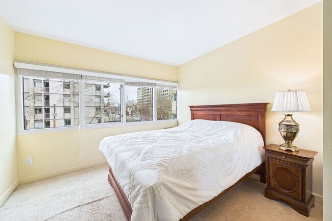 Photo - 2BR/2BA Corner Condo w/ Parking | Post International – Lower Pacific Heights