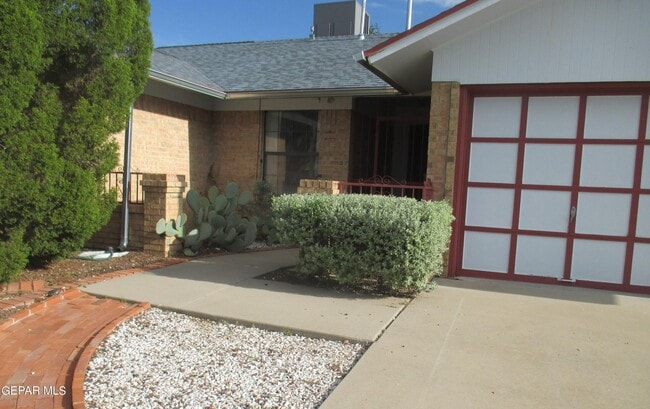 Photo - 4425 Gen Maloney Cir