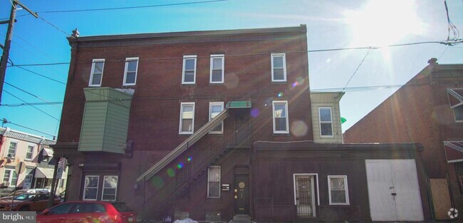 Building Photo - 1900 S 18th St Unit 2ND FL Rental